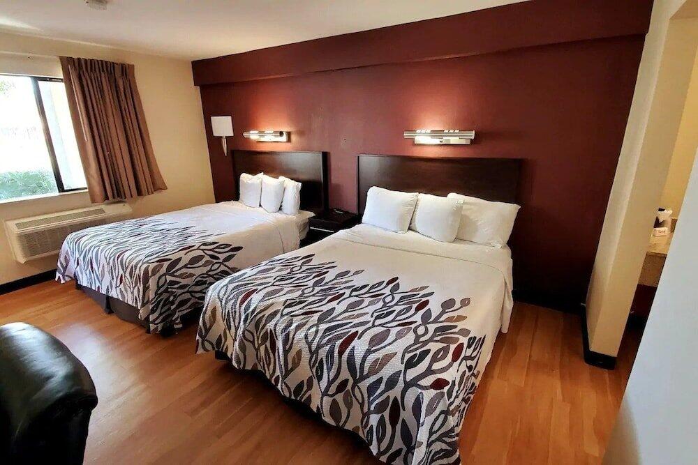 Foto de una habitación de Hotel California Inn &amp;amp; Suites Rancho Cordova - Sacramento