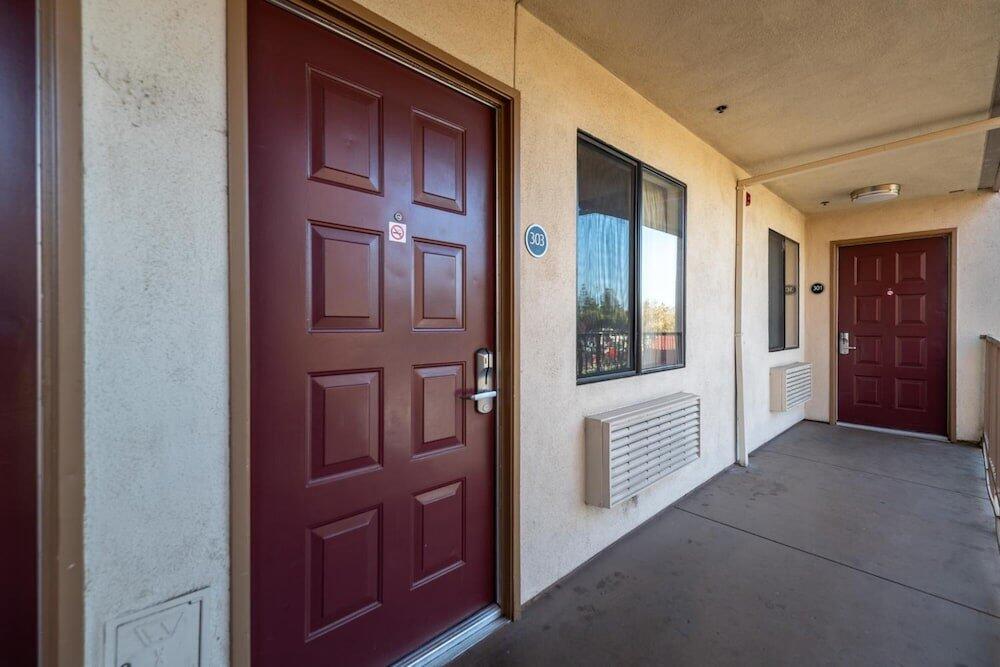 Foto del exterior de Hotel California Inn &amp;amp; Suites Rancho Cordova - Sacramento