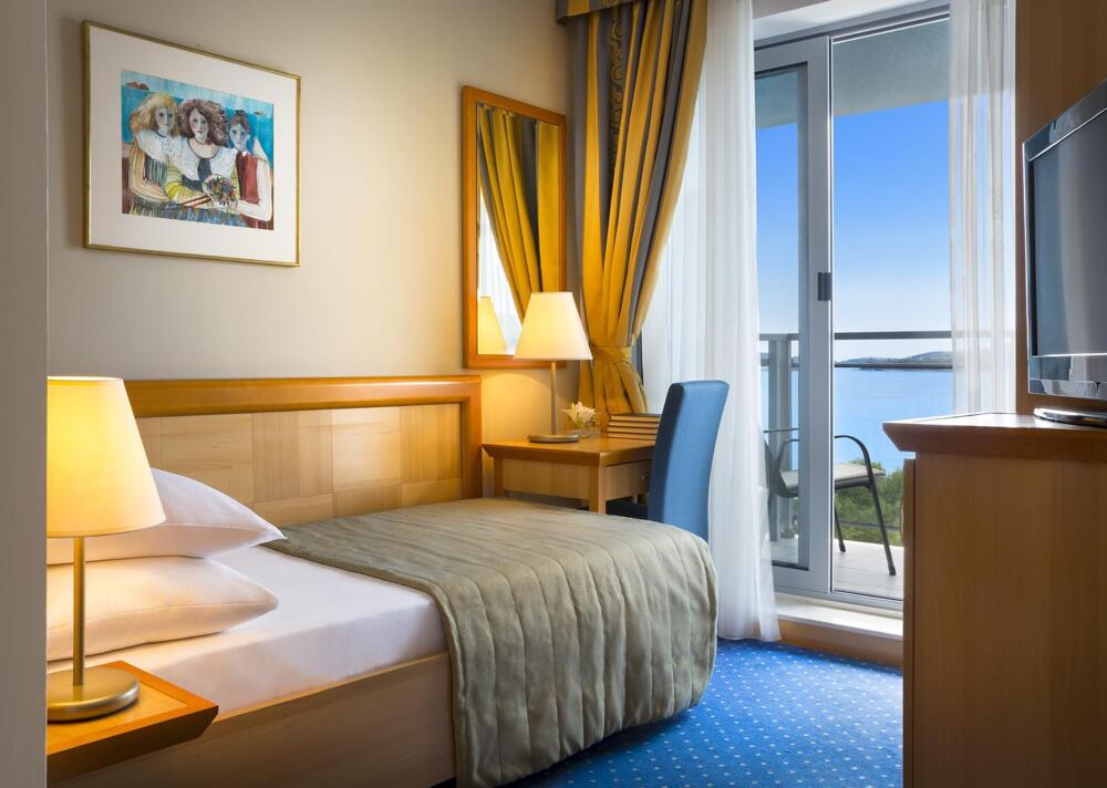 Foto de una habitación de Aminess Grand Azur Hotel