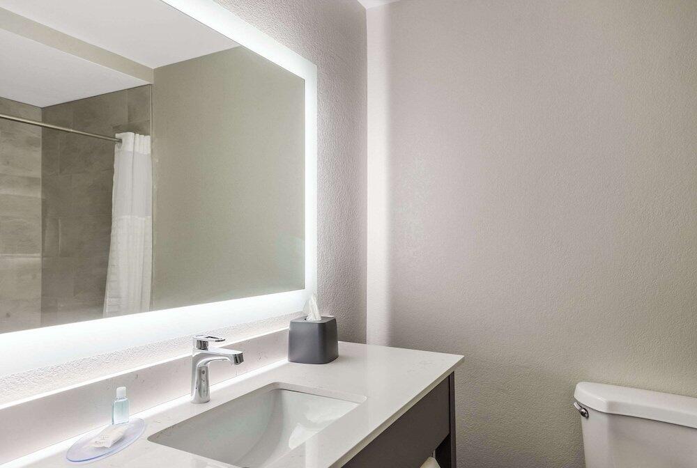 Foto de una habitación de Magnuson Hotel Bourbonnais