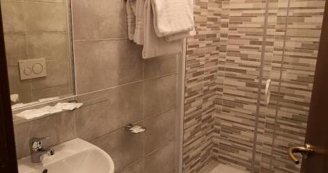 Foto del baño de AUTO PARK Hotel