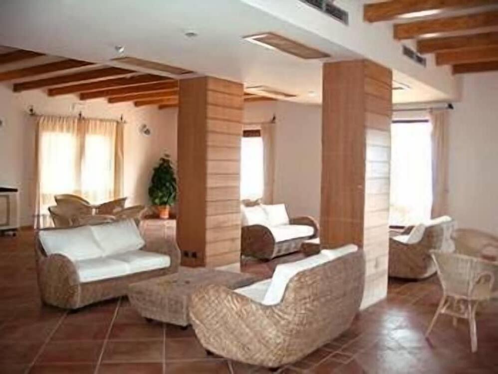 Foto de las zonas nobles de Hotel Villa Gustui Maris