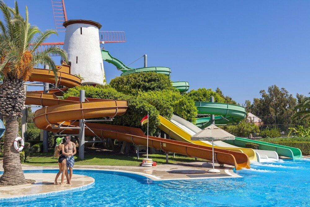 Foto de los servicios de Starlight Resort Hotel