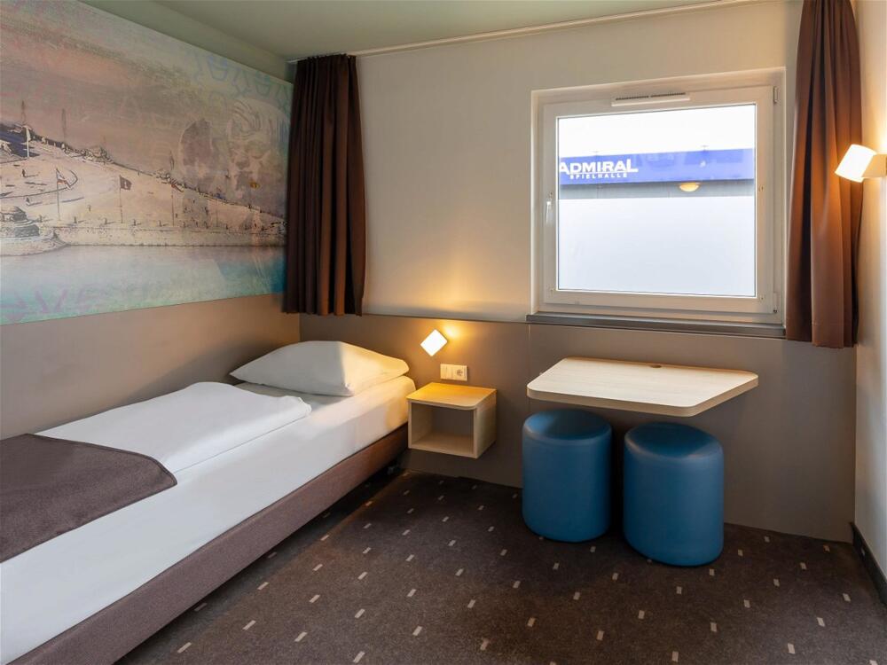 Foto de una habitación de B&amp;amp;B Hotel Koblenz