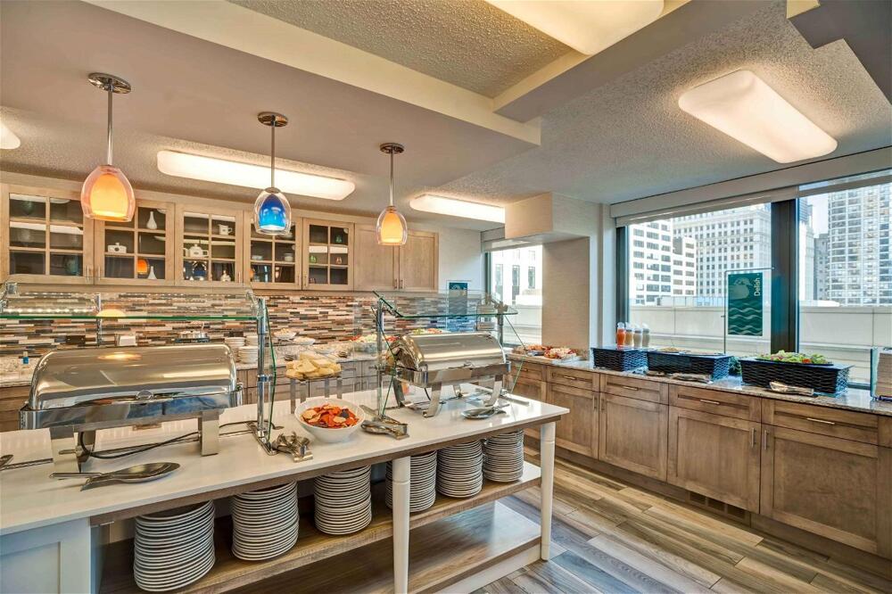 Foto de restauración de Hotel Homewood Suites by Hilton Chicago-Downtown