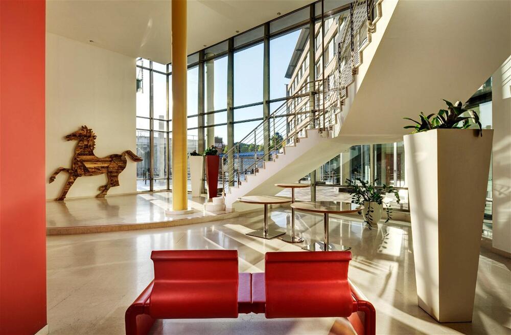Foto de las zonas nobles de UNAHOTELS Varese