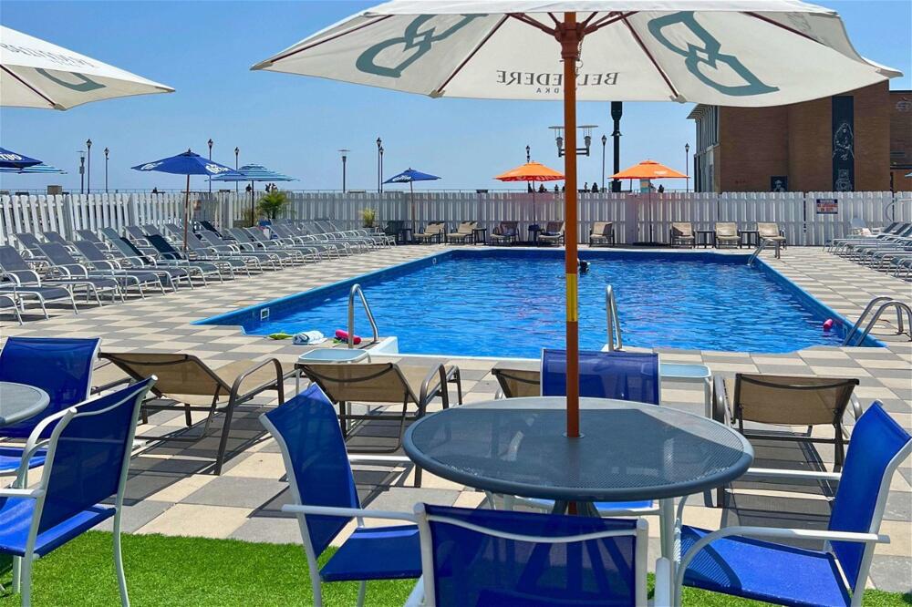 Foto de los servicios de Berkeley Oceanfront Hotel