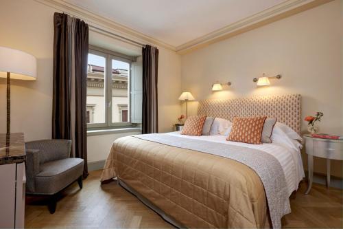 Foto de una habitación de Rocco Forte Hotel Savoy