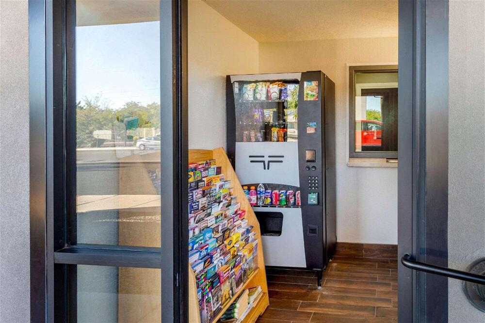 Foto general de Motel Econo Lodge West - Coors Blvd