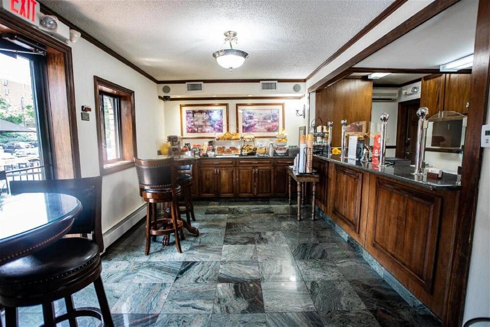 Common areas – The Holland Hotel
