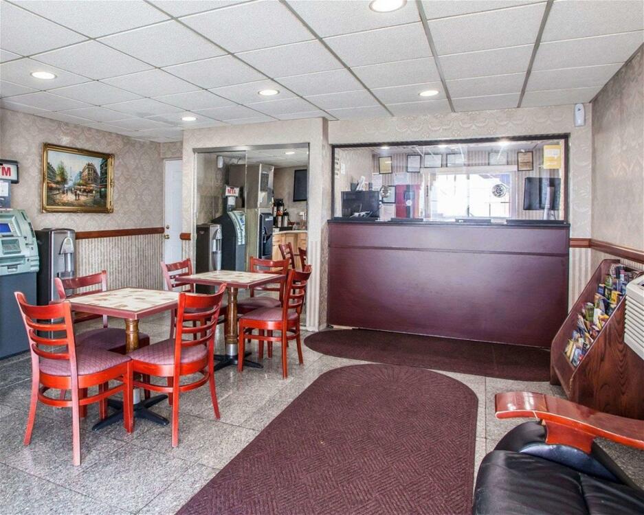 Common areas – Motel Rodeway Inn Jersey City near Hoboken