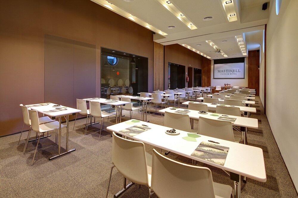 Foto de restauración de Mastinell Cava &amp;amp; Boutique Hotel by Olivia Hotels Collection
