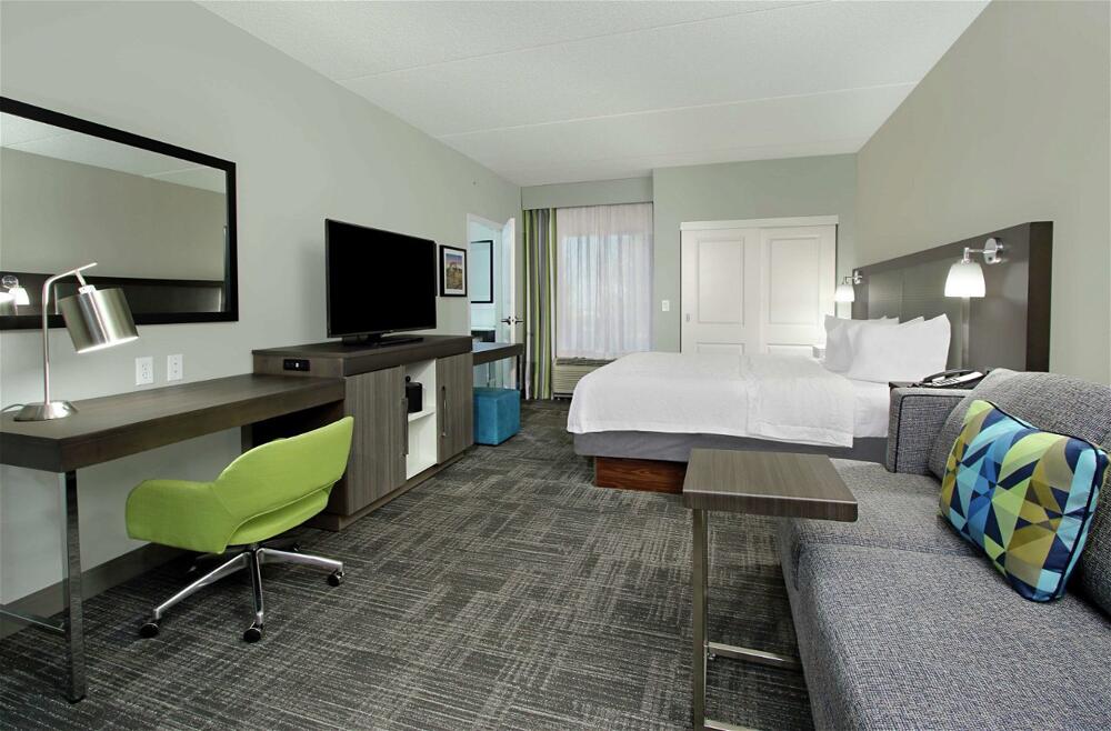 Room – Hotel Hampton Inn Hagerstown-I-81