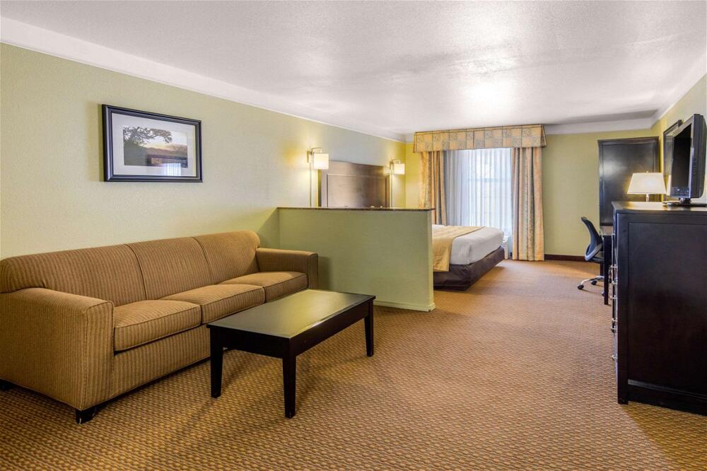 Foto de una habitación de Hotel Quality Inn &amp;amp; Suites Gallup I-40 Exit 20