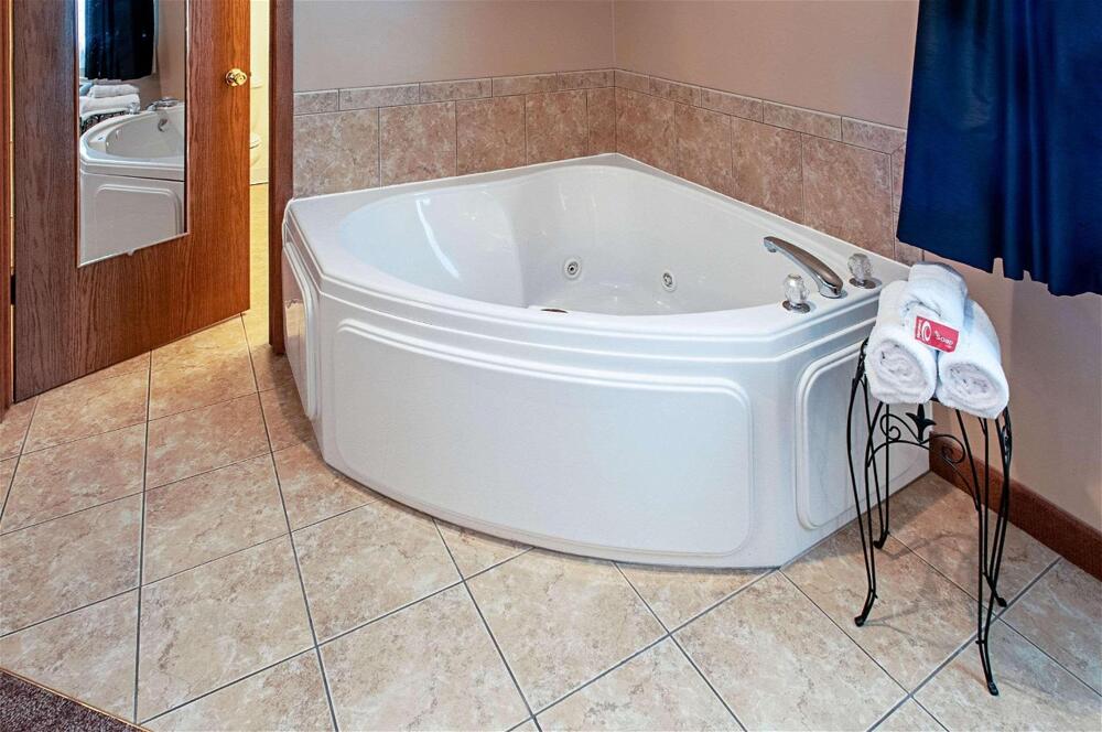 Foto del baño de Hotel Econo Lodge On the Bay