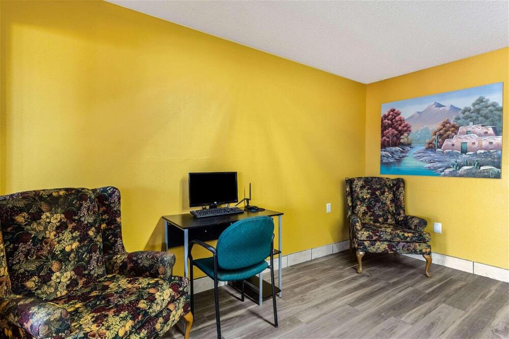 Foto de una habitación de Hotel Econo Lodge Gallup