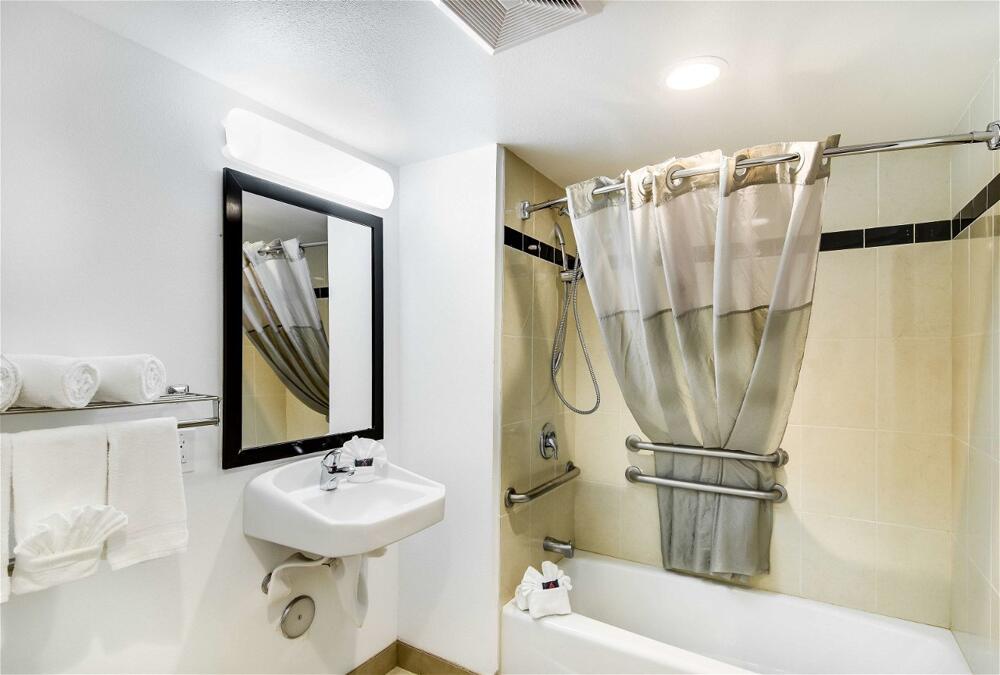 Foto del baño de Motel 6-Carson, CA