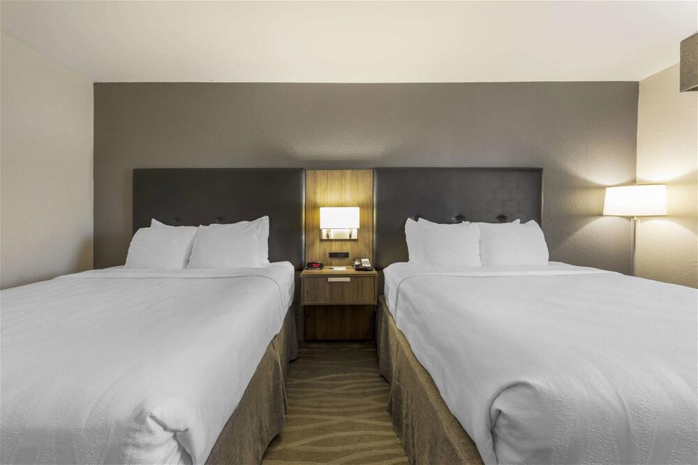 Foto de una habitación de Best Western Plus Nashville Airport Hotel
