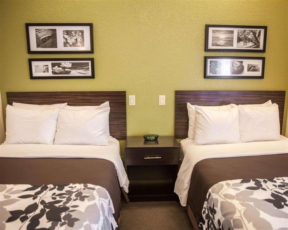 Room – Hotel Sleep Inn and Suites Hagerstown