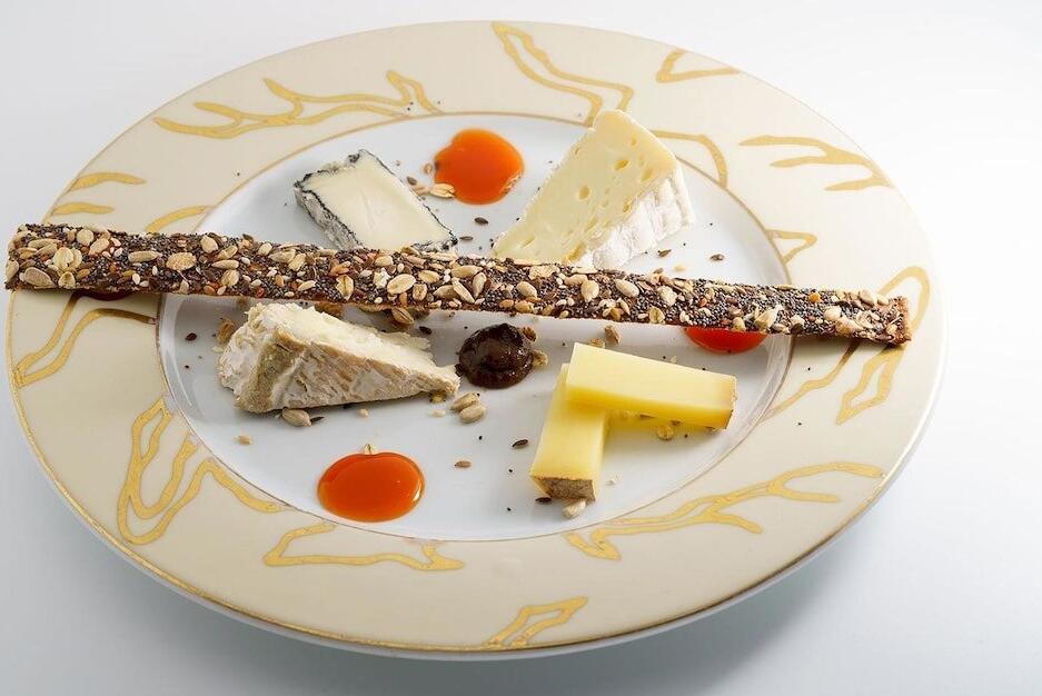Foto de restauración de Hotel - Restaurant Le Cerf &amp;amp; Spa