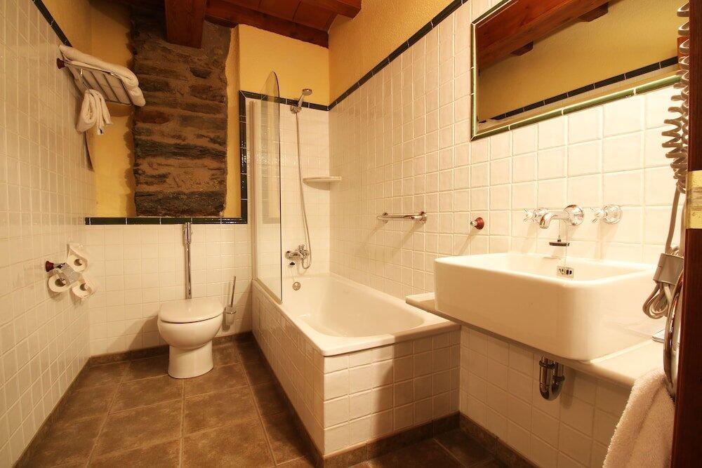 Foto del baño de Hotel Mas D&amp;#039;en Roqueta