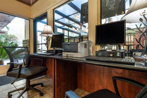 Foto de los servicios de Hotel Best Western Plus Placerville Inn