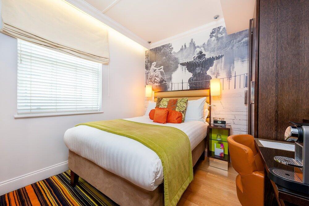 Foto de una habitación de Hotel Indigo London Hyde Park Paddington, an IHG Hotel