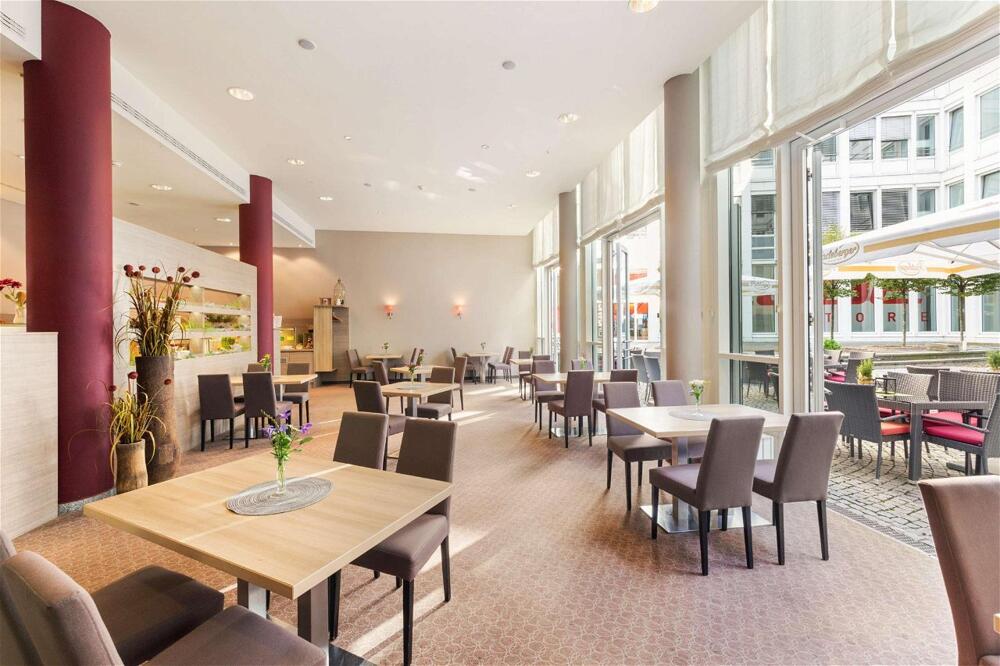 Foto de restauración de Hotel Park Inn by Radisson Dresden