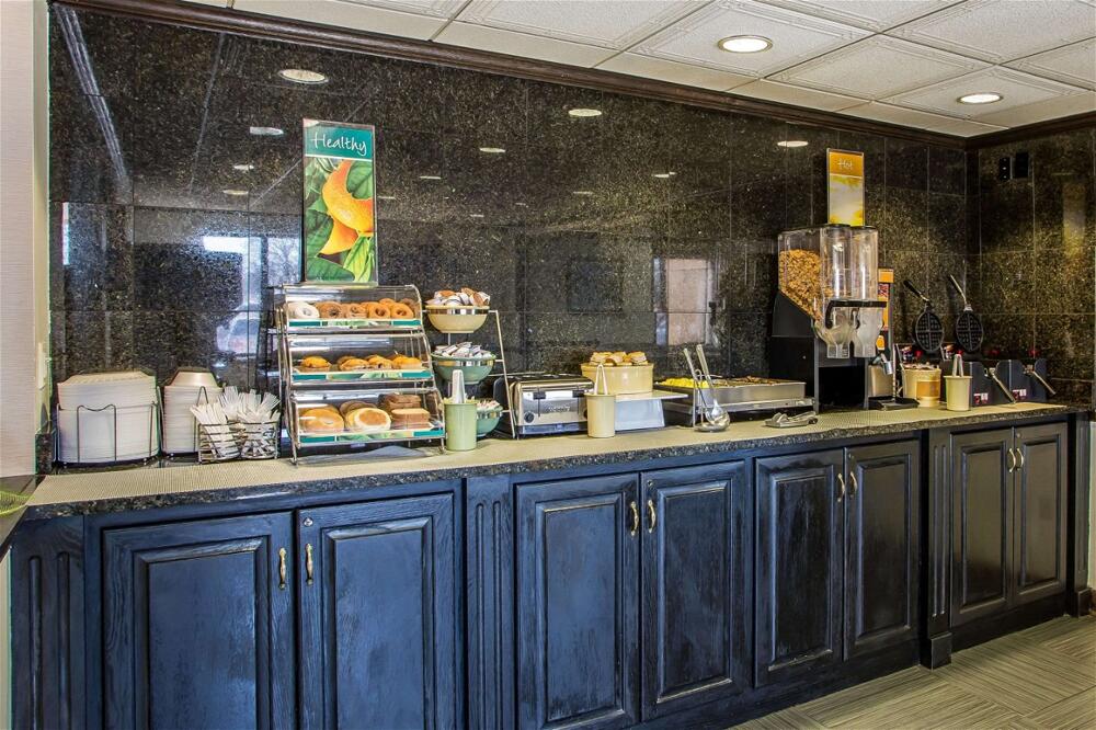 Foto de restauración de Hotel Quality Inn Elgin I-90