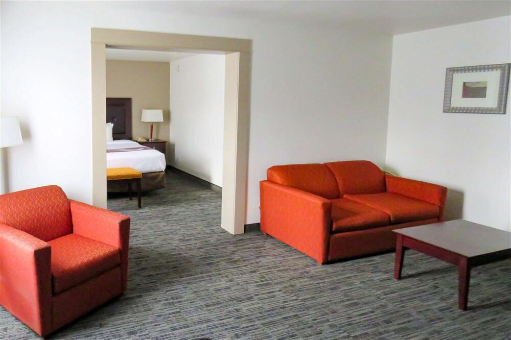 Foto de una habitación de Hotel Quality Inn &amp;amp; Suites Everett