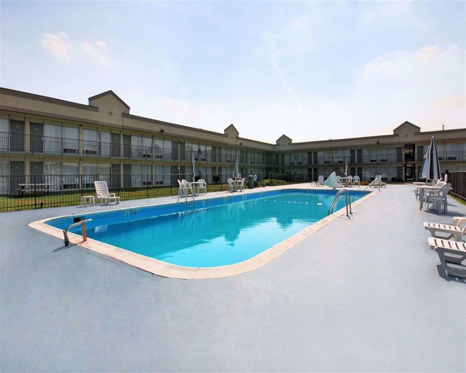 Foto de los servicios de Hotel Quality Inn &amp;amp; Suites