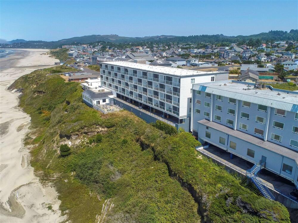 Foto del exterior de Elizabeth Oceanfront Suites, Ascend Hotel Collection
