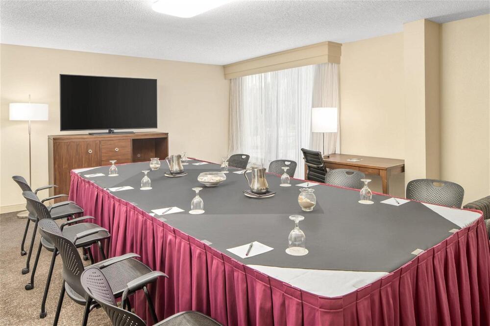 Foto general de Hotel Crowne Plaza Fort Myers At Bell Tower Shops