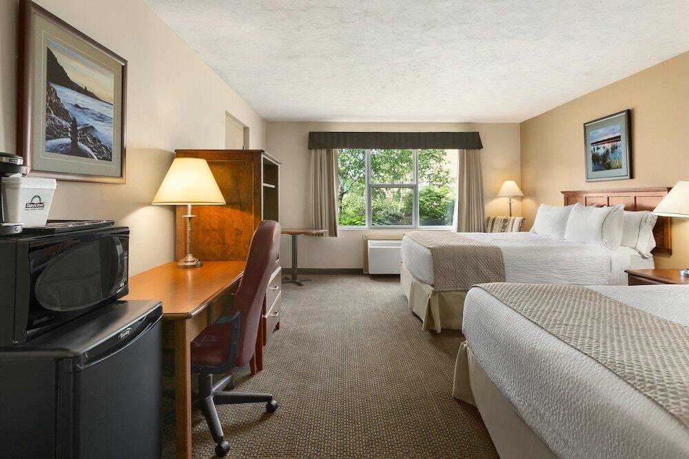 Foto de una habitación de Hotel Days Inn &amp;amp; Suites by Wyndham Moncton