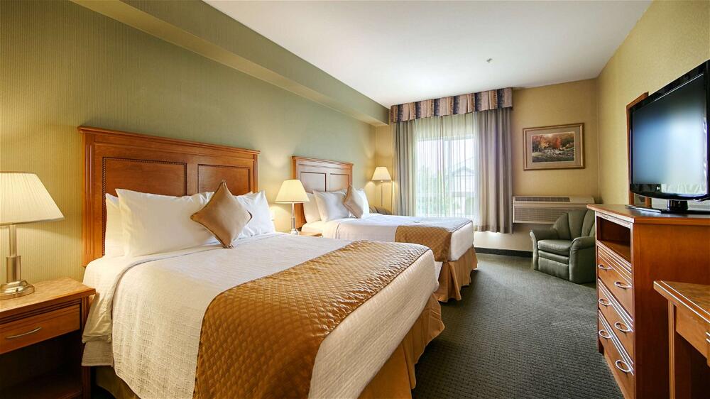 Foto de una habitación de Hotel Best Western King George Inn &amp;amp; Suites