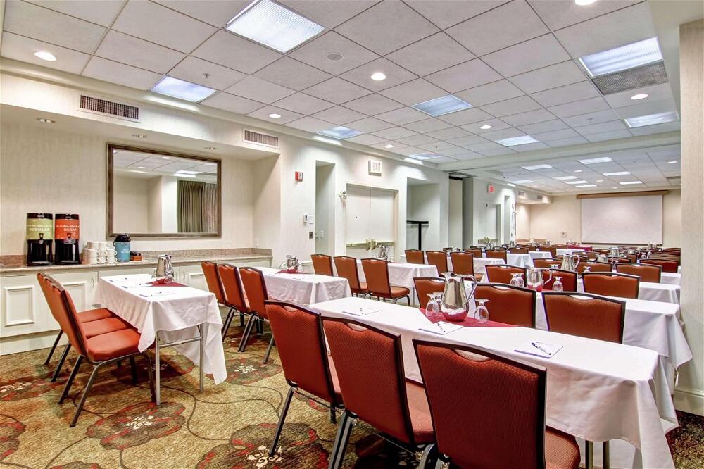 Foto de los servicios de Hotel Hilton Garden Inn Calgary Airport