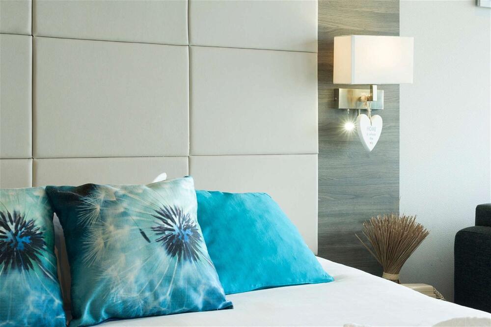 Foto de una habitación de The Originals Boutique, Hôtel Neptune, Berck-sur-Mer (Inter-Hotel)