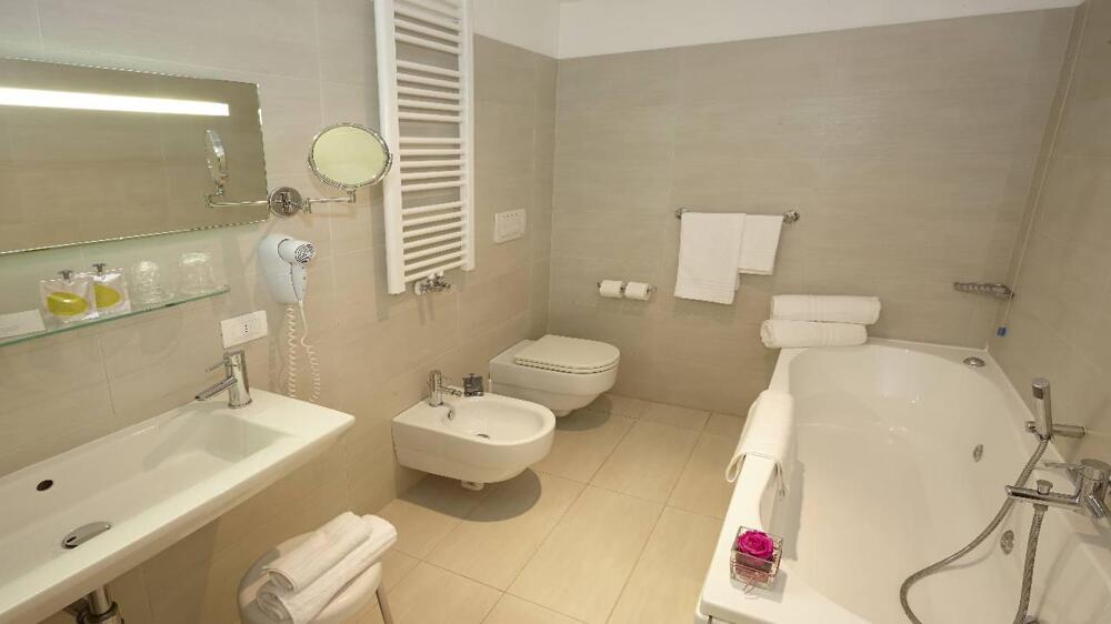Foto del baño de Hotel Villa Patriarca