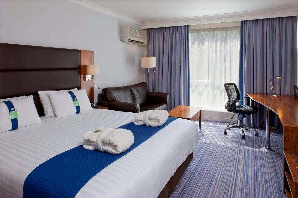 Foto de una habitación de Holiday Inn Newport, an IHG Hotel