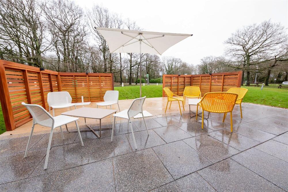 Foto de las zonas nobles de Holiday Inn Newport, an IHG Hotel