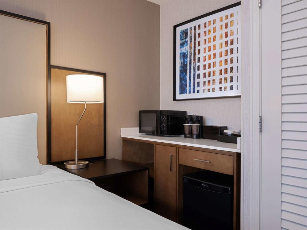 Foto de una habitación de Hotel Embassy Suites Chicago - Downtown River North