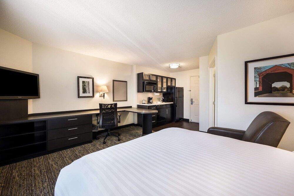Foto de una habitación de Hotel Sonesta Simply Suites Detroit Ann Arbor