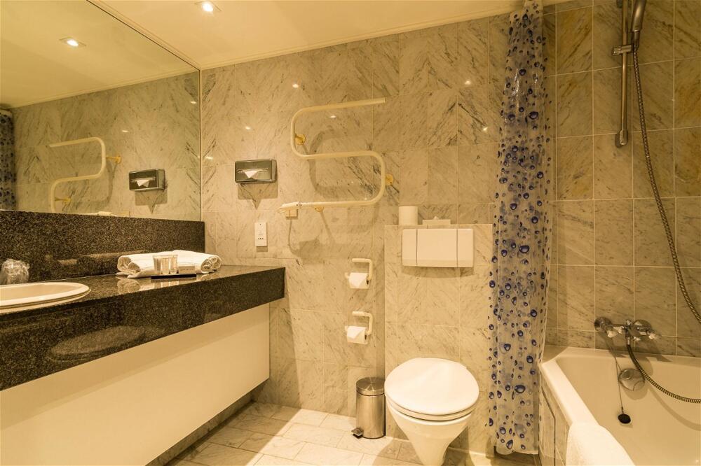 Foto del baño de De Keyser Hotel