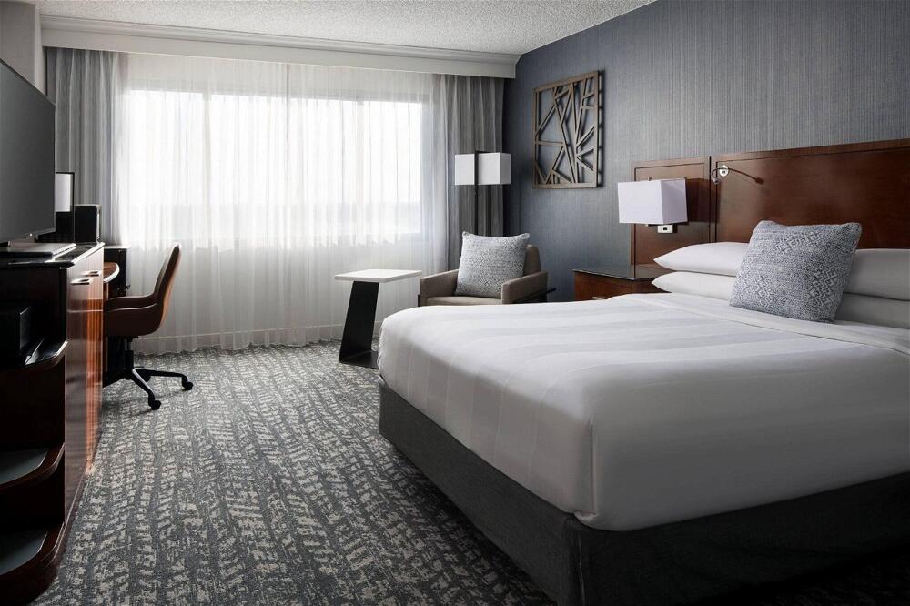 Foto de una habitación de Hotel Bakersfield Marriott at the Convention Center
