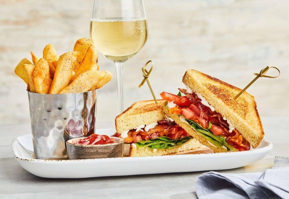 Dining – Hotel Courtyard by Marriott Traverse City