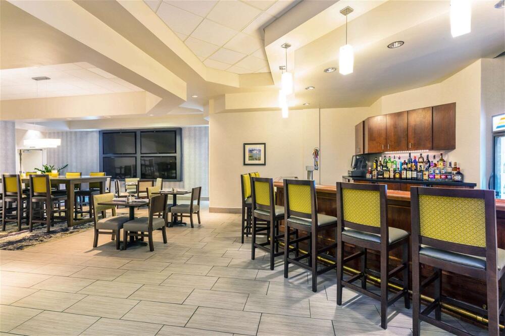 Foto de los servicios de Hotel Wyndham Garden Buffalo Downtown