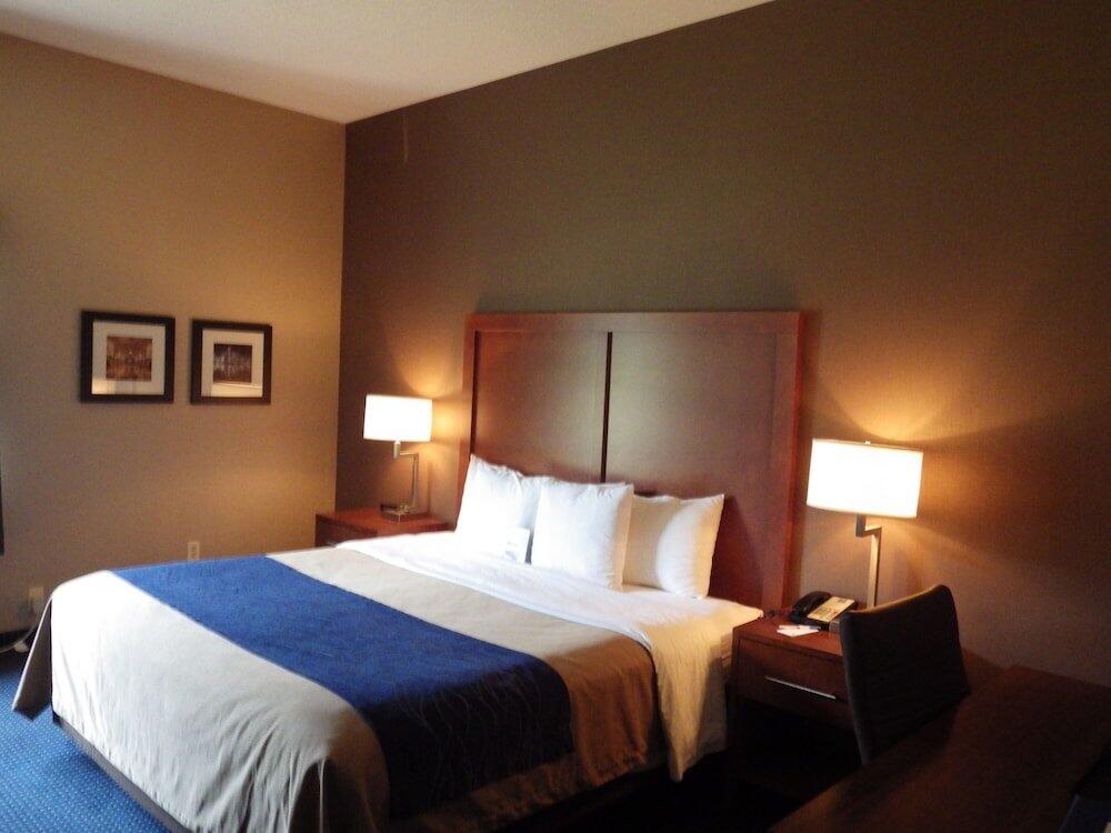 Foto de una habitación de Hotel Comfort Inn Crystal Lake - Algonquin