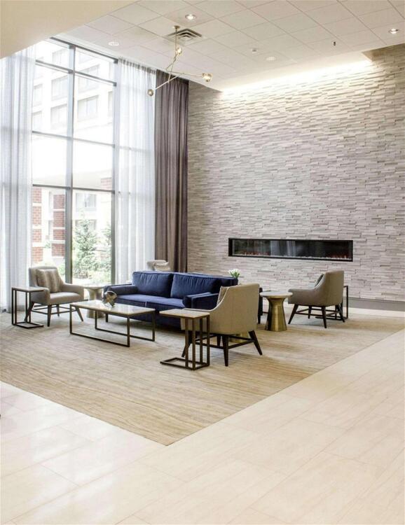 Foto de las zonas nobles de DoubleTree by Hilton Hotel Charlottesville