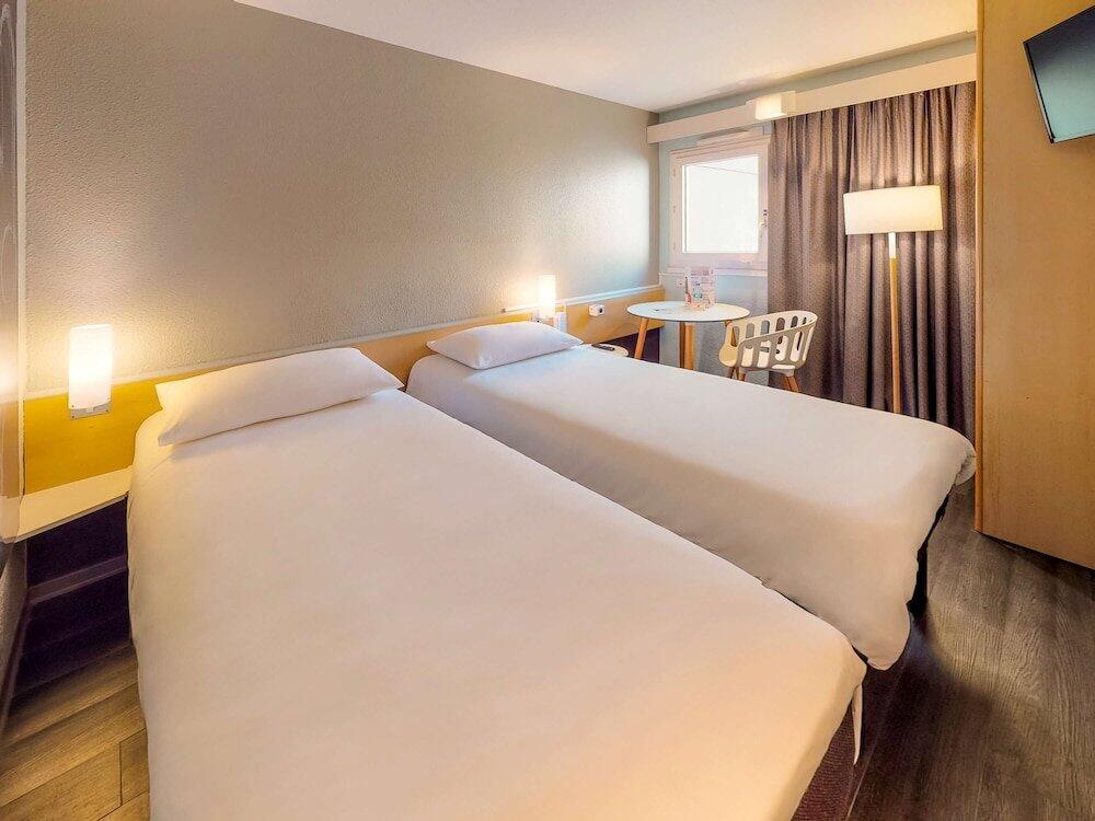Foto de una habitación de Hotel ibis Thonon Centre