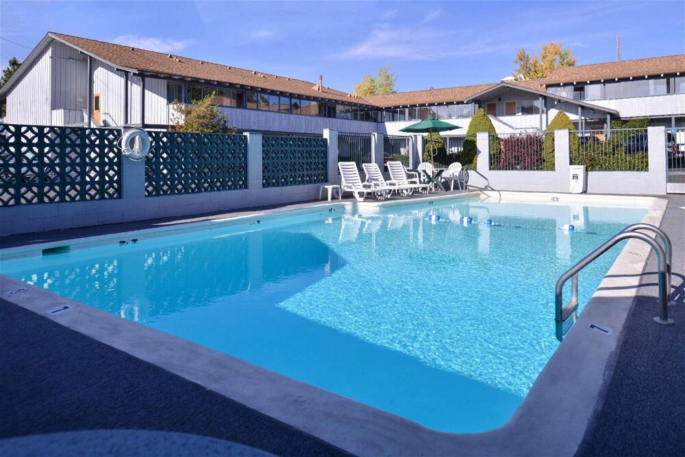 Photo – Motel Americas Best Value Inn Tahoe City
